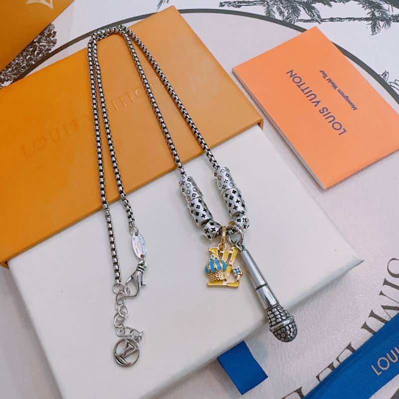 LV Necklace 01yxx266